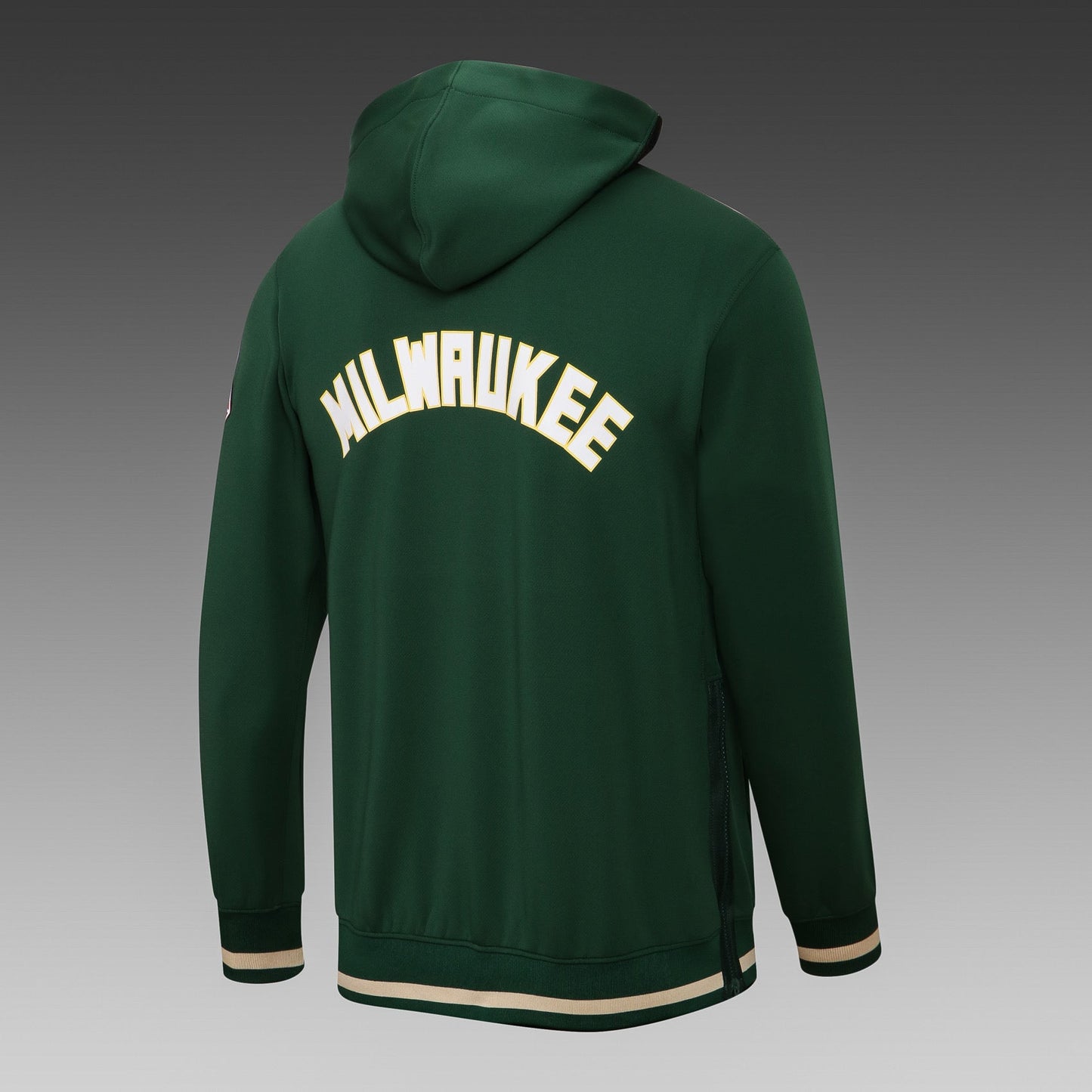 Milwaukee Bucks (Tracksuit)