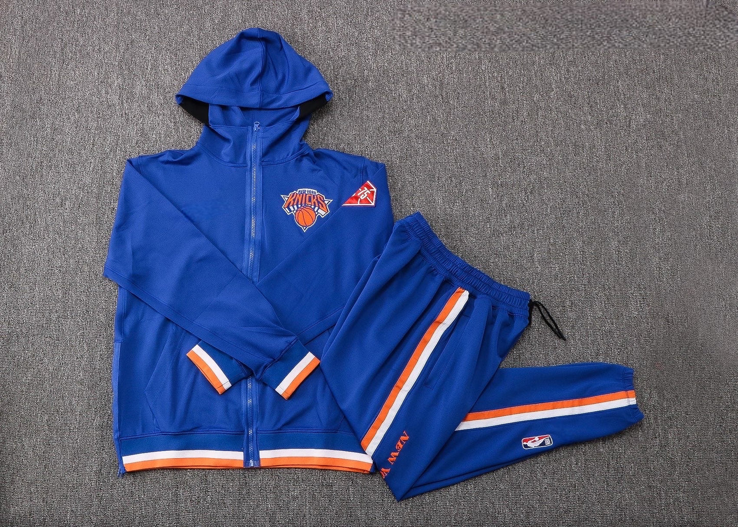 New York Knicks (Tracksuit)