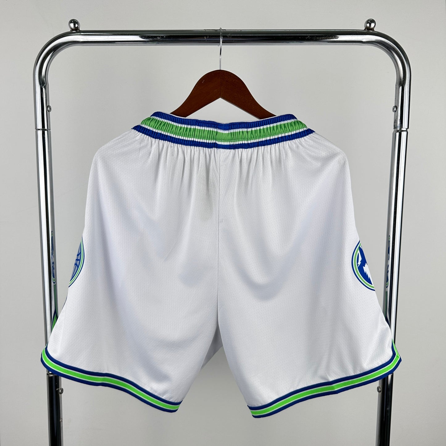 Minnesota Timberwolves 24 (Shorts)