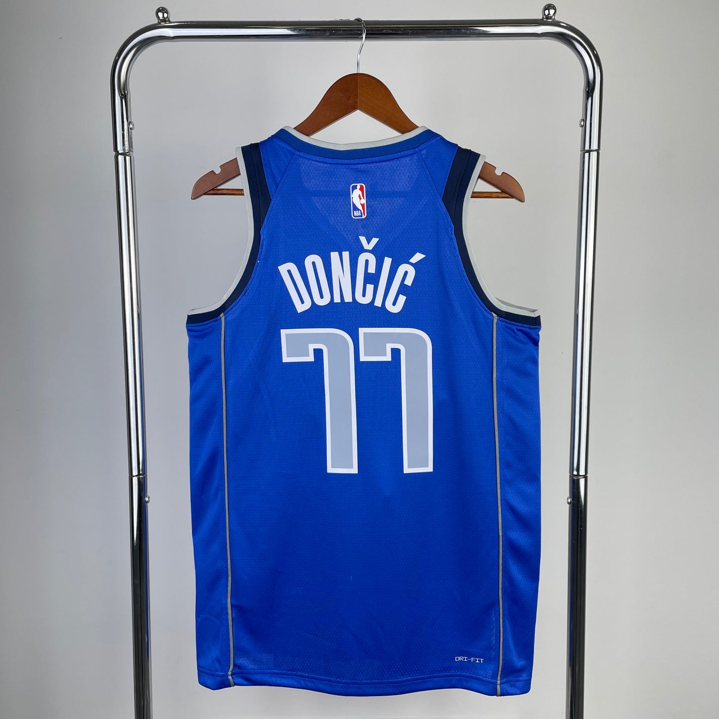 Dallas Mavericks 23 (Retro Players)